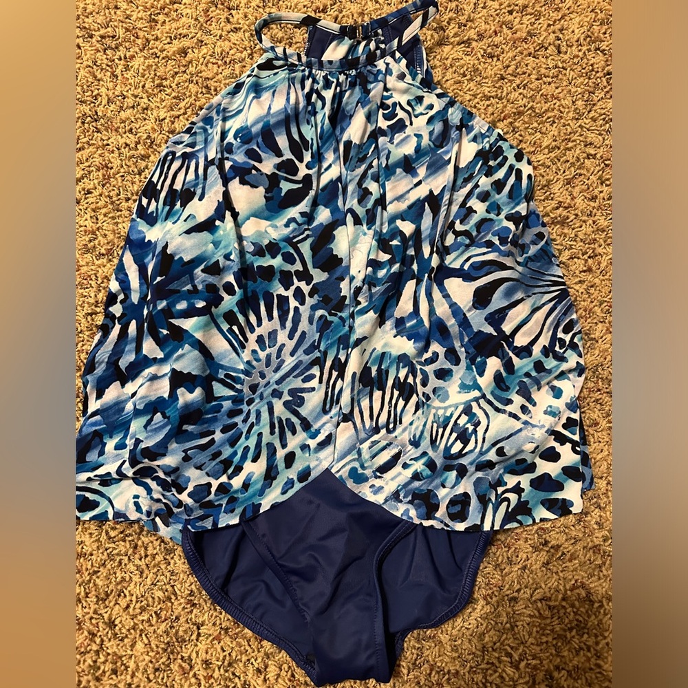 Magicsuit NWT blue printed swimsuit